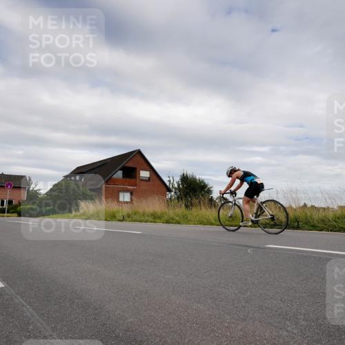 31.08.2025 - Elbe Triathlon Hamburg Michael Burmester http://msf.ph/oto/8661694 31.08.2025 16:15:58 Radfahren  meine-sportfotos.de