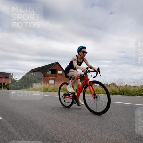 31.08.2025 - Elbe Triathlon Hamburg Michael Burmester http://msf.ph/oto/8661703 31.08.2025 16:16:09 Radfahren  meine-sportfotos.de