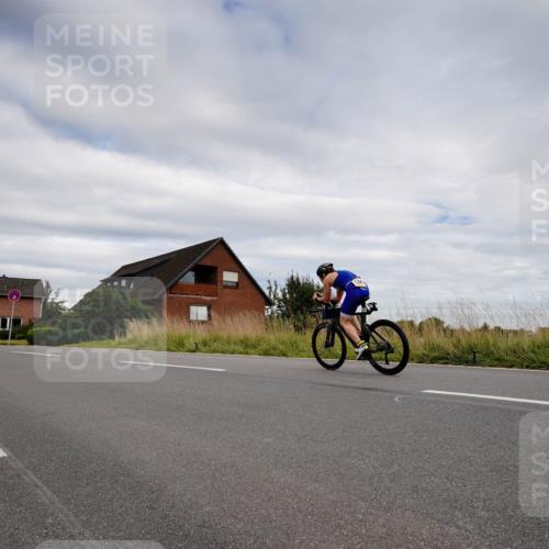 31.08.2025 - Elbe Triathlon Hamburg Michael Burmester http://msf.ph/oto/8661745 31.08.2025 16:18:15 Radfahren  meine-sportfotos.de