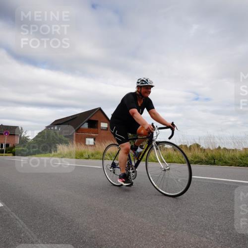 31.08.2025 - Elbe Triathlon Hamburg Michael Burmester http://msf.ph/oto/8661758 31.08.2025 16:18:42 Radfahren  meine-sportfotos.de