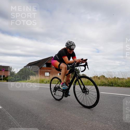 31.08.2025 - Elbe Triathlon Hamburg Michael Burmester http://msf.ph/oto/8661781 31.08.2025 16:19:59 Radfahren  meine-sportfotos.de
