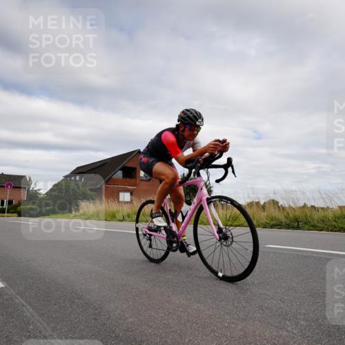 31.08.2025 - Elbe Triathlon Hamburg Michael Burmester http://msf.ph/oto/8661785 31.08.2025 16:20:11 Radfahren  meine-sportfotos.de