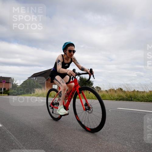 31.08.2025 - Elbe Triathlon Hamburg Michael Burmester http://msf.ph/oto/8661818 31.08.2025 16:20:51 Radfahren  meine-sportfotos.de