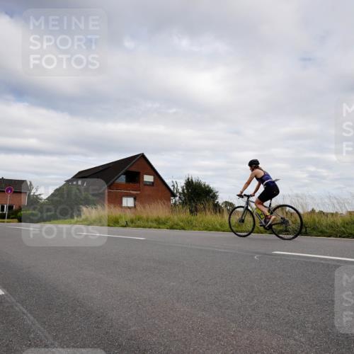 31.08.2025 - Elbe Triathlon Hamburg Michael Burmester http://msf.ph/oto/8661836 31.08.2025 16:22:08 Radfahren  meine-sportfotos.de