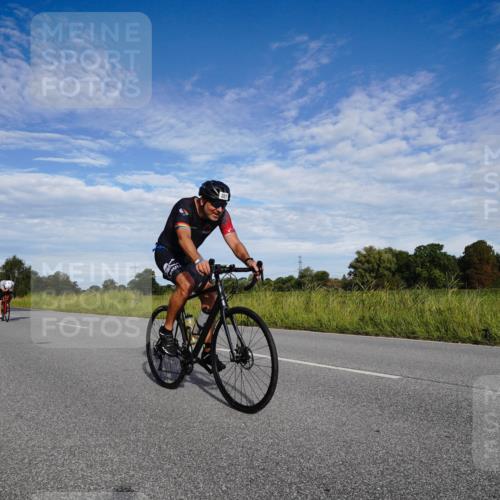 31.08.2025 - Elbe Triathlon Hamburg Michael Burmester http://msf.ph/oto/8661852 31.08.2025 09:12:19 Radfahren 261, 321, 368, 389, 424 meine-sportfotos.de