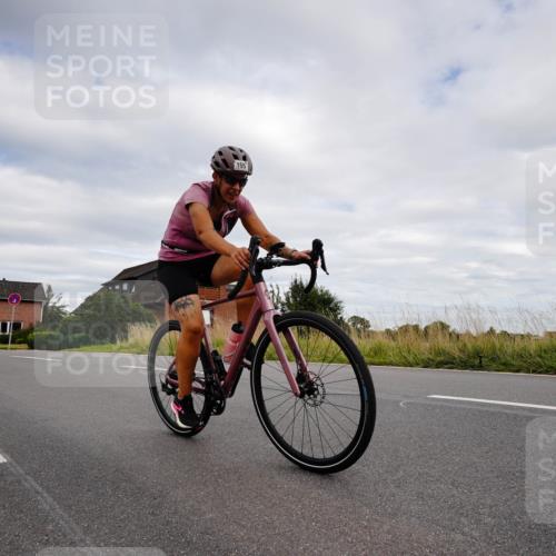 31.08.2025 - Elbe Triathlon Hamburg Michael Burmester http://msf.ph/oto/8661858 31.08.2025 16:23:31 Radfahren  meine-sportfotos.de