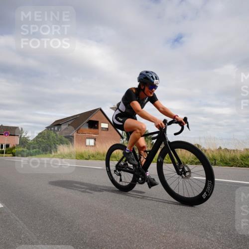 31.08.2025 - Elbe Triathlon Hamburg Michael Burmester http://msf.ph/oto/8661876 31.08.2025 16:25:08 Radfahren  meine-sportfotos.de