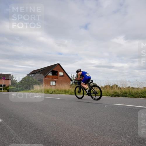 31.08.2025 - Elbe Triathlon Hamburg Michael Burmester http://msf.ph/oto/8661902 31.08.2025 16:27:15 Radfahren  meine-sportfotos.de
