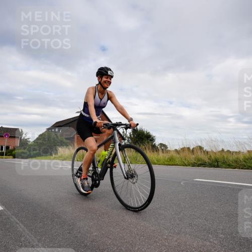 31.08.2025 - Elbe Triathlon Hamburg Michael Burmester http://msf.ph/oto/8661927 31.08.2025 16:30:48 Radfahren  meine-sportfotos.de