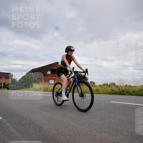 31.08.2025 - Elbe Triathlon Hamburg Michael Burmester http://msf.ph/oto/8661932 31.08.2025 16:31:02 Radfahren  meine-sportfotos.de