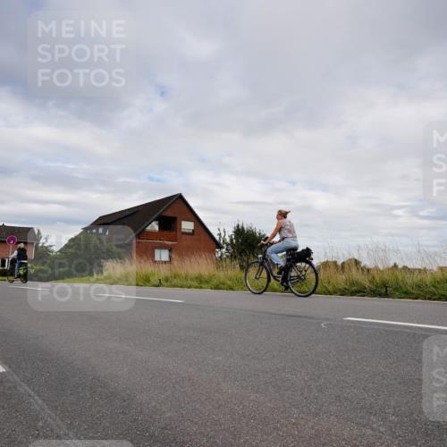 31.08.2025 - Elbe Triathlon Hamburg Michael Burmester http://msf.ph/oto/8661949 31.08.2025 16:31:49 Radfahren  meine-sportfotos.de