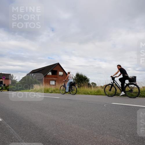 31.08.2025 - Elbe Triathlon Hamburg Michael Burmester http://msf.ph/oto/8661953 31.08.2025 16:31:49 Radfahren  meine-sportfotos.de
