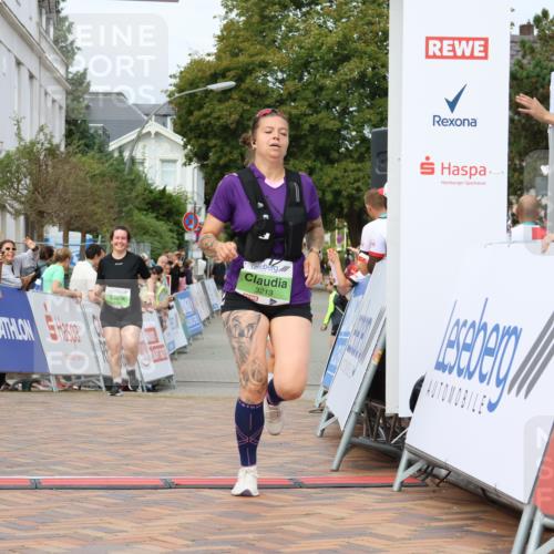 31.08.2025 - 21. Blankeneser Heldenlauf Strokosch-Dieckow http://msf.ph/oto/8661979 31.08.2025 11:23:04 Ziel 3213, 3114 meine-sportfotos.de