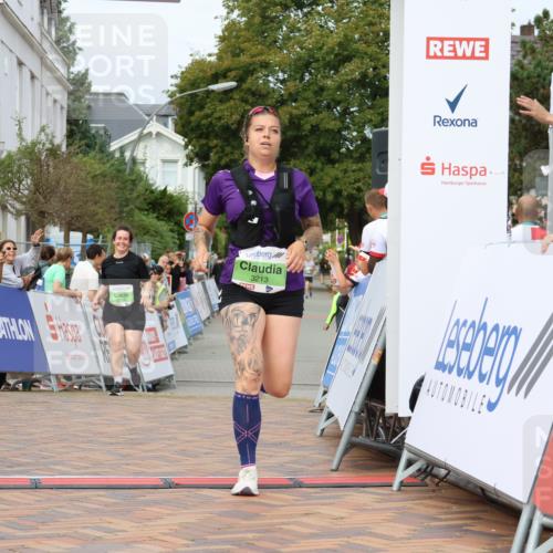 31.08.2025 - 21. Blankeneser Heldenlauf Strokosch-Dieckow http://msf.ph/oto/8661988 31.08.2025 11:23:04 Ziel 3213, 3114 meine-sportfotos.de