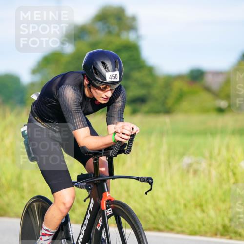 31.08.2025 - Elbe Triathlon Hamburg Michael Burmester http://msf.ph/oto/8662018 31.08.2025 09:06:38 Radfahren 450, 543 meine-sportfotos.de
