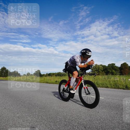 31.08.2025 - Elbe Triathlon Hamburg Michael Burmester http://msf.ph/oto/8662023 31.08.2025 09:13:45 Radfahren 190, 322, 415, 467, 490 meine-sportfotos.de