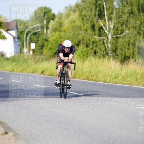 31.08.2025 - Elbe Triathlon Hamburg Michael Burmester http://msf.ph/oto/8662044 31.08.2025 09:07:04 Radfahren 208, 211, 314 meine-sportfotos.de