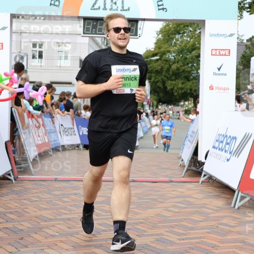 31.08.2025 - 21. Blankeneser Heldenlauf Strokosch-Dieckow http://msf.ph/oto/8662081 31.08.2025 11:22:45 Ziel 3613, 3616, 3720 meine-sportfotos.de