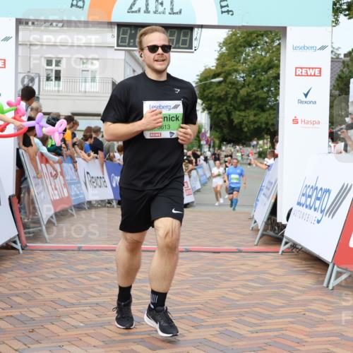 31.08.2025 - 21. Blankeneser Heldenlauf Strokosch-Dieckow http://msf.ph/oto/8662090 31.08.2025 11:22:45 Ziel 3613, 3616, 3720 meine-sportfotos.de