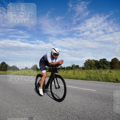 31.08.2025 - Elbe Triathlon Hamburg Michael Burmester http://msf.ph/oto/8662105 31.08.2025 09:15:17 Radfahren 192, 274, 290, 333, 359, 506 meine-sportfotos.de