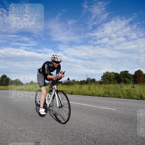 31.08.2025 - Elbe Triathlon Hamburg Michael Burmester http://msf.ph/oto/8662109 31.08.2025 09:15:22 Radfahren 192, 290, 506 meine-sportfotos.de