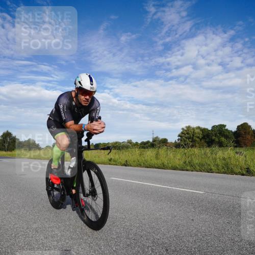 31.08.2025 - Elbe Triathlon Hamburg Michael Burmester http://msf.ph/oto/8662122 31.08.2025 09:15:39 Radfahren 191, 363, 387, 394, 502, 527, 645 meine-sportfotos.de