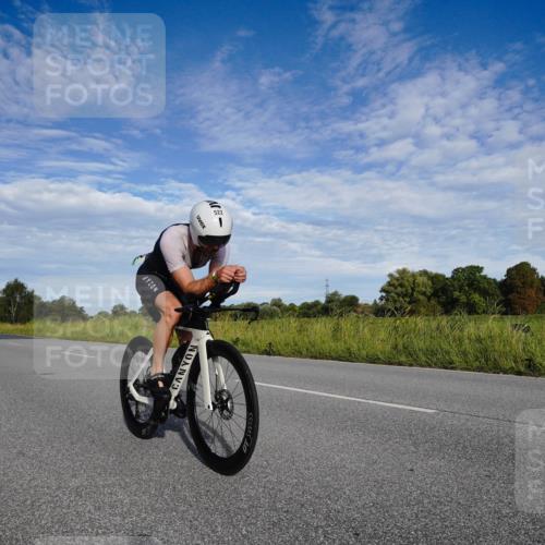 31.08.2025 - Elbe Triathlon Hamburg Michael Burmester http://msf.ph/oto/8662134 31.08.2025 09:15:54 Radfahren 287, 469, 522 meine-sportfotos.de