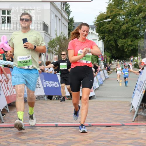 31.08.2025 - 21. Blankeneser Heldenlauf Strokosch-Dieckow http://msf.ph/oto/8662159 31.08.2025 11:22:40 Ziel 3613, 3616, 3720 meine-sportfotos.de