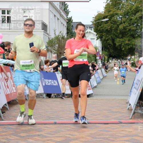 31.08.2025 - 21. Blankeneser Heldenlauf Strokosch-Dieckow http://msf.ph/oto/8662178 31.08.2025 11:22:40 Ziel 3613, 3616, 3720 meine-sportfotos.de