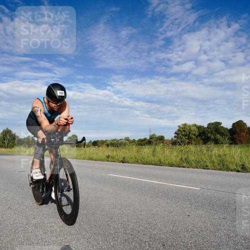 31.08.2025 - Elbe Triathlon Hamburg Michael Burmester http://msf.ph/oto/8662181 31.08.2025 09:16:53 Radfahren 220, 230, 380 meine-sportfotos.de