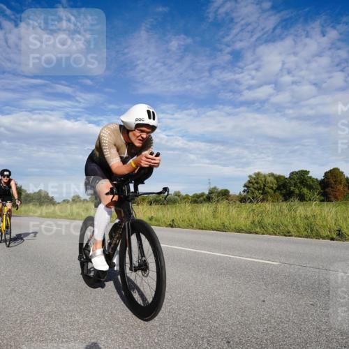 31.08.2025 - Elbe Triathlon Hamburg Michael Burmester http://msf.ph/oto/8662191 31.08.2025 09:17:14 Radfahren 196, 225, 297 meine-sportfotos.de