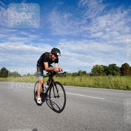 31.08.2025 - Elbe Triathlon Hamburg Michael Burmester http://msf.ph/oto/8662197 31.08.2025 09:17:22 Radfahren 378, 480 meine-sportfotos.de
