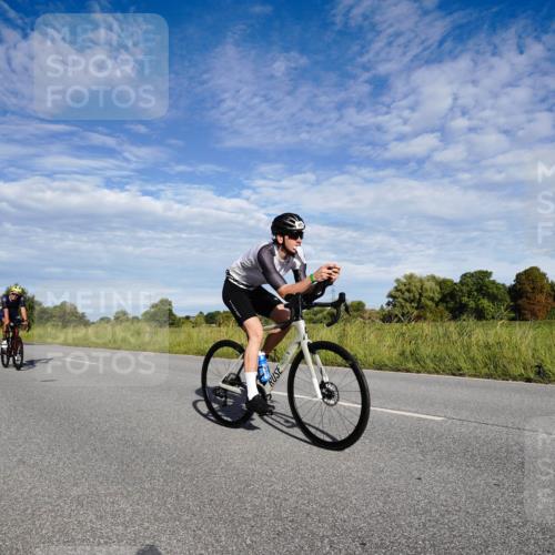 31.08.2025 - Elbe Triathlon Hamburg Michael Burmester http://msf.ph/oto/8662202 31.08.2025 09:17:37 Radfahren 407, 420, 504 meine-sportfotos.de