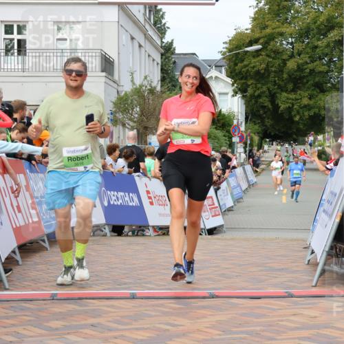 31.08.2025 - 21. Blankeneser Heldenlauf Strokosch-Dieckow http://msf.ph/oto/8662220 31.08.2025 11:22:40 Ziel 3613, 3616, 3720 meine-sportfotos.de