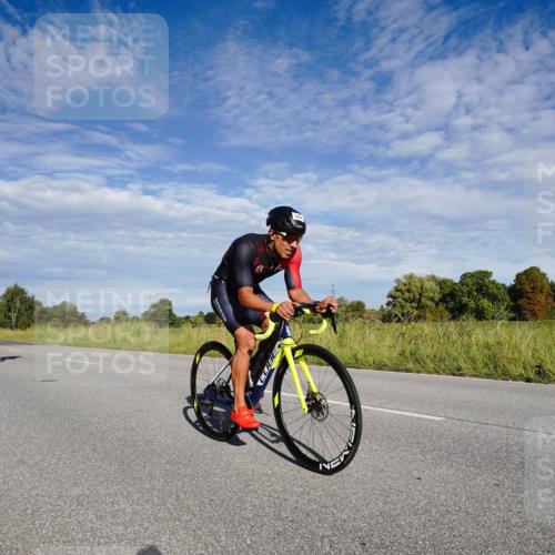 31.08.2025 - Elbe Triathlon Hamburg Michael Burmester http://msf.ph/oto/8662221 31.08.2025 09:17:57 Radfahren 184, 244, 330, 382, 476 meine-sportfotos.de