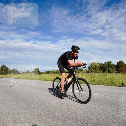 31.08.2025 - Elbe Triathlon Hamburg Michael Burmester http://msf.ph/oto/8662259 31.08.2025 09:18:49 Radfahren 369, 447, 531, 633 meine-sportfotos.de