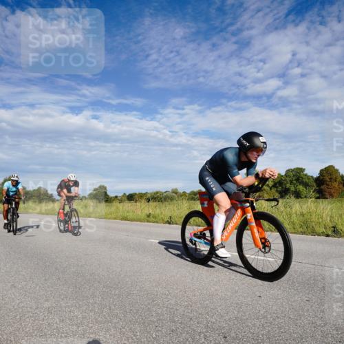 31.08.2025 - Elbe Triathlon Hamburg Michael Burmester http://msf.ph/oto/8662273 31.08.2025 09:19:02 Radfahren 214, 219, 410, 483, 505 meine-sportfotos.de