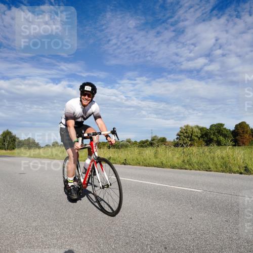 31.08.2025 - Elbe Triathlon Hamburg Michael Burmester http://msf.ph/oto/8662280 31.08.2025 09:19:08 Radfahren 410, 450 meine-sportfotos.de