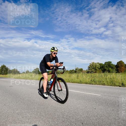 31.08.2025 - Elbe Triathlon Hamburg Michael Burmester http://msf.ph/oto/8662301 31.08.2025 09:19:58 Radfahren 208, 231, 250, 371 meine-sportfotos.de