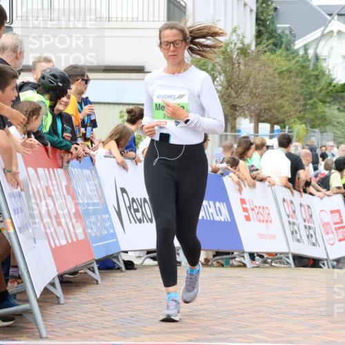 31.08.2025 - 21. Blankeneser Heldenlauf Strokosch-Dieckow http://msf.ph/oto/8662338 31.08.2025 11:24:34 Ziel 3177, 3188 meine-sportfotos.de