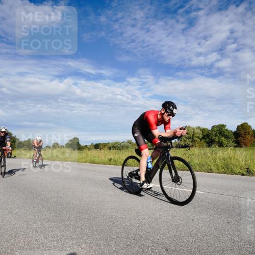 31.08.2025 - Elbe Triathlon Hamburg Michael Burmester http://msf.ph/oto/8662365 31.08.2025 09:21:02 Radfahren 187, 257, 372, 428, 439, 441, 455, 464, 516, 530, 545, 655 meine-sportfotos.de