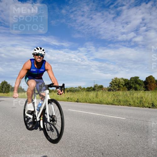 31.08.2025 - Elbe Triathlon Hamburg Michael Burmester http://msf.ph/oto/8662384 31.08.2025 09:21:08 Radfahren 207, 215, 257, 313, 375, 388, 428, 441, 464, 516, 655 meine-sportfotos.de