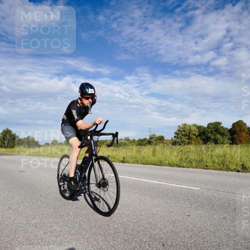 31.08.2025 - Elbe Triathlon Hamburg Michael Burmester http://msf.ph/oto/8662386 31.08.2025 09:21:09 Radfahren 207, 215, 257, 313, 375, 388, 428, 441 meine-sportfotos.de