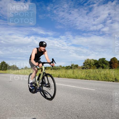 31.08.2025 - Elbe Triathlon Hamburg Michael Burmester http://msf.ph/oto/8662398 31.08.2025 09:21:21 Radfahren 199, 237, 390, 651 meine-sportfotos.de