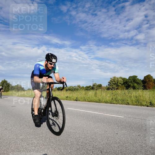 31.08.2025 - Elbe Triathlon Hamburg Michael Burmester http://msf.ph/oto/8662442 31.08.2025 09:22:09 Radfahren 227, 275, 379, 543, 568 meine-sportfotos.de