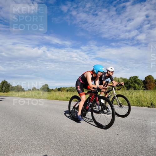 31.08.2025 - Elbe Triathlon Hamburg Michael Burmester http://msf.ph/oto/8662445 31.08.2025 09:22:10 Radfahren 227, 275, 379, 543, 568 meine-sportfotos.de