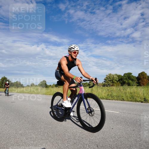31.08.2025 - Elbe Triathlon Hamburg Michael Burmester http://msf.ph/oto/8662471 31.08.2025 09:22:32 Radfahren 181, 193, 195, 397, 405, 426, 430, 479, 557, 614 meine-sportfotos.de