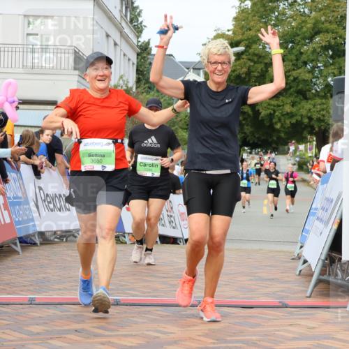 31.08.2025 - 21. Blankeneser Heldenlauf Strokosch-Dieckow http://msf.ph/oto/8662496 31.08.2025 11:22:15 Ziel 3346, 3369, 3680, 3669 meine-sportfotos.de
