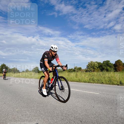 31.08.2025 - Elbe Triathlon Hamburg Michael Burmester http://msf.ph/oto/8662546 31.08.2025 09:23:52 Radfahren 167, 212, 353, 432, 443, 512, 549, 574, 639, 746 meine-sportfotos.de