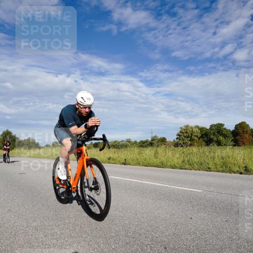 31.08.2025 - Elbe Triathlon Hamburg Michael Burmester http://msf.ph/oto/8662556 31.08.2025 09:23:56 Radfahren 212, 309, 353, 432, 481, 512, 549, 574, 639, 746 meine-sportfotos.de